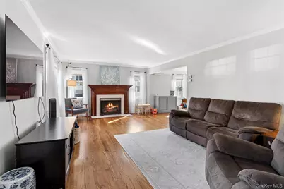 50 Paumanake Avenue, Babylon, NY 11702 - Photo 4