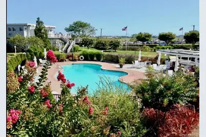 35 Library Avenue #3 I, Westhampton Beach, NY 11978 - Photo 2