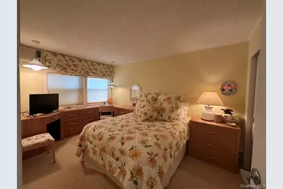 35 Library Avenue #3 I, Westhampton Beach, NY 11978 - Photo 8