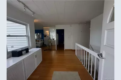 35 Library Avenue #3 I, Westhampton Beach, NY 11978 - Photo 6