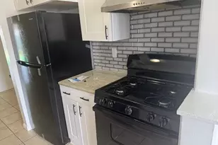 126 Roosevelt Dr, West Haverstraw, NY 10993 - Photo 2