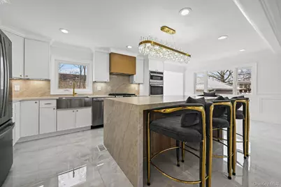 2292 Vassar Place, Merrick, NY 11566 - Photo 20