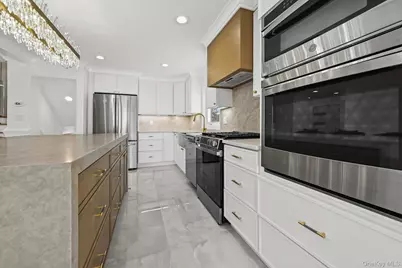 2292 Vassar Place, Merrick, NY 11566 - Photo 22