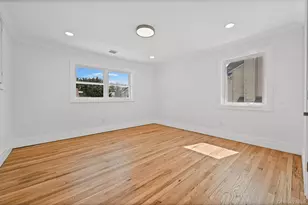 2292 Vassar Pl, Merrick, NY 11566 - Photo 6