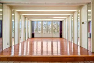 11 Valley View Rd, Great Neck, NY 11021 - Photo 6