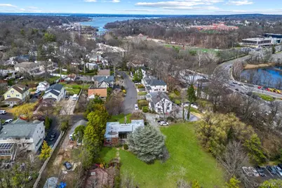 11 Valley View Road, Great Neck, NY 11021 - Photo 18