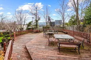 11 Valley View Rd, Great Neck, NY 11021 - Photo 12