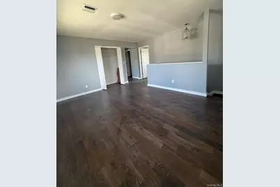 54 Kane Avenue, Hempstead, NY 11550 - Photo 8