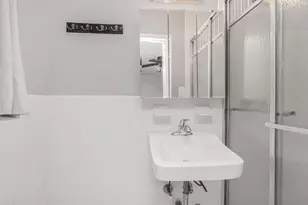 525 W 236th St, Bronx, NY 10463 - Photo 8