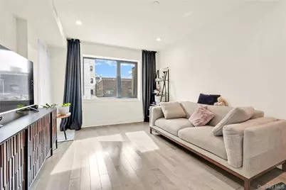 31-41 29th Street #3B, Astoria, NY 11106 - Photo 2