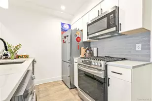 31-41 29th St, Astoria, NY 11106 - Photo 8