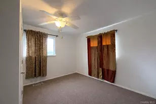 3 Louise Ct, Hampton Bays, NY 11946 - Photo 8