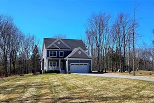 46 Long Hill Rd, Hopewell Junction, NY 12533 - Photo 2