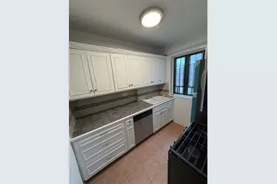 1705 Purdy Street #7H, Bronx, NY 10462 - Photo 4