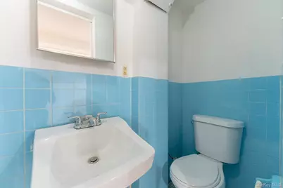 140-07 68th Drive, Flushing, NY 11367 - Photo 16