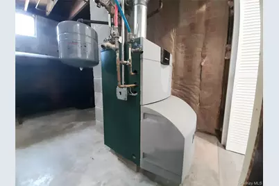 38 Pine Woods Road, Hyde Park, NY 12538 - Photo 16