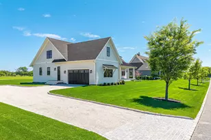25 Club Dr, Calverton, NY 11933 - Photo 6