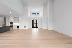 25 Club Dr, Calverton, NY 11933 - Photo 14