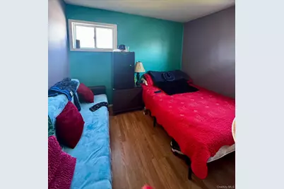 1327 Brooklyn Boulevard, Bay Shore, NY 11706 - Photo 14