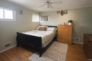 1327 Brooklyn Blvd, Bay Shore, NY 11706 - Photo 12