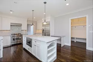 5 Sonny Trail, White Plains, NY 10605 - Photo 2