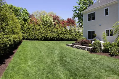 5 Sonny Trail, White Plains, NY 10605 - Photo 16