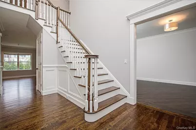 5 Sonny Trail, White Plains, NY 10605 - Photo 4