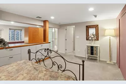 9 The Grasslands, Woodbury, NY 11797 - Photo 36