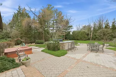 9 The Grasslands, Woodbury, NY 11797 - Photo 40