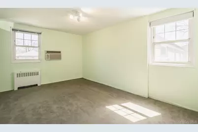 61-28 255th #1016, Little Neck, NY 11362 - Photo 6