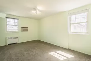 61-28 255th, Little Neck, NY 11362 - Photo 6