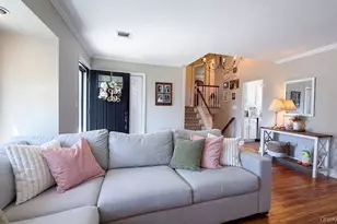 1525 Pea Pond Rd, Bellmore, NY 11710 - Photo 4