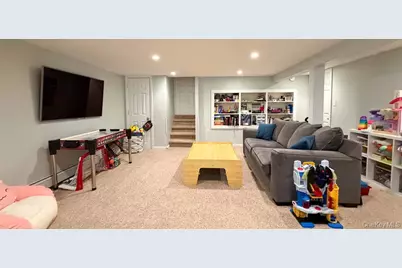 1525 Pea Pond Road, Bellmore, NY 11710 - Photo 40