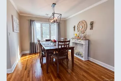 1525 Pea Pond Road, Bellmore, NY 11710 - Photo 10