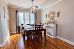 1525 Pea Pond Rd, Bellmore, NY 11710 - Photo 10