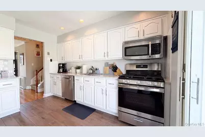 1525 Pea Pond Road, Bellmore, NY 11710 - Photo 14