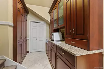 112 Woodlands Road, Harrison, NY 10528 - Photo 14