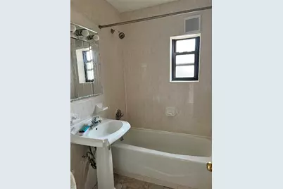 44-21 Macnish Street #6D, Elmhurst, NY 11373 - Photo 4
