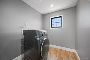 15 Forest Rd, Valley Stream, NY 11581 - Photo 26