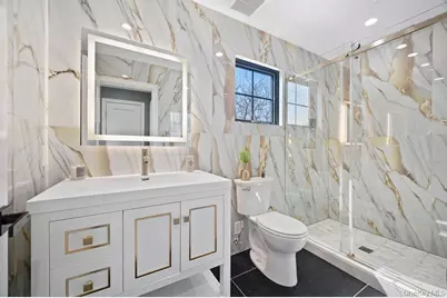 15 Forest Road, Valley Stream, NY 11581 - Photo 10