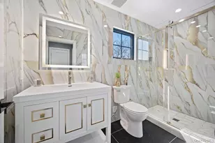 15 Forest Rd, Valley Stream, NY 11581 - Photo 10