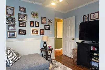 68 Howard Avenue, Freeport, NY 11520 - Photo 18