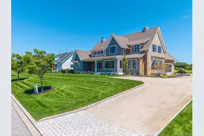 35 Club Drive, Calverton, NY 11933 - Photo 2