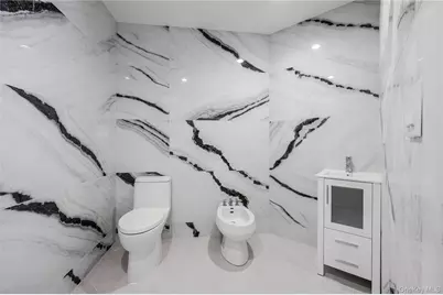 50 W Broadway #1101, Long Beach, NY 11561 - Photo 40