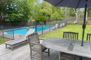 35 Maple St, Westhampton Beach, NY 11978 - Photo 2
