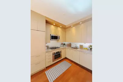 1600 Broadway #7E, New York, NY 10019 - Photo 12