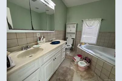 216 Robinson Avenue, Newburgh, NY 12550 - Photo 16