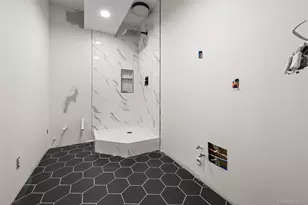 70 Connecticut Ave, Massapequa, NY 11758 - Photo 32