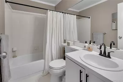 334 Lakeland Avenue #4A, Sayville, NY 11782 - Photo 12