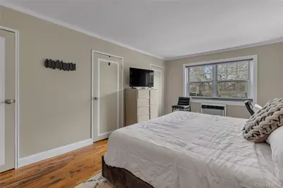 334 Lakeland Avenue #4A, Sayville, NY 11782 - Photo 10